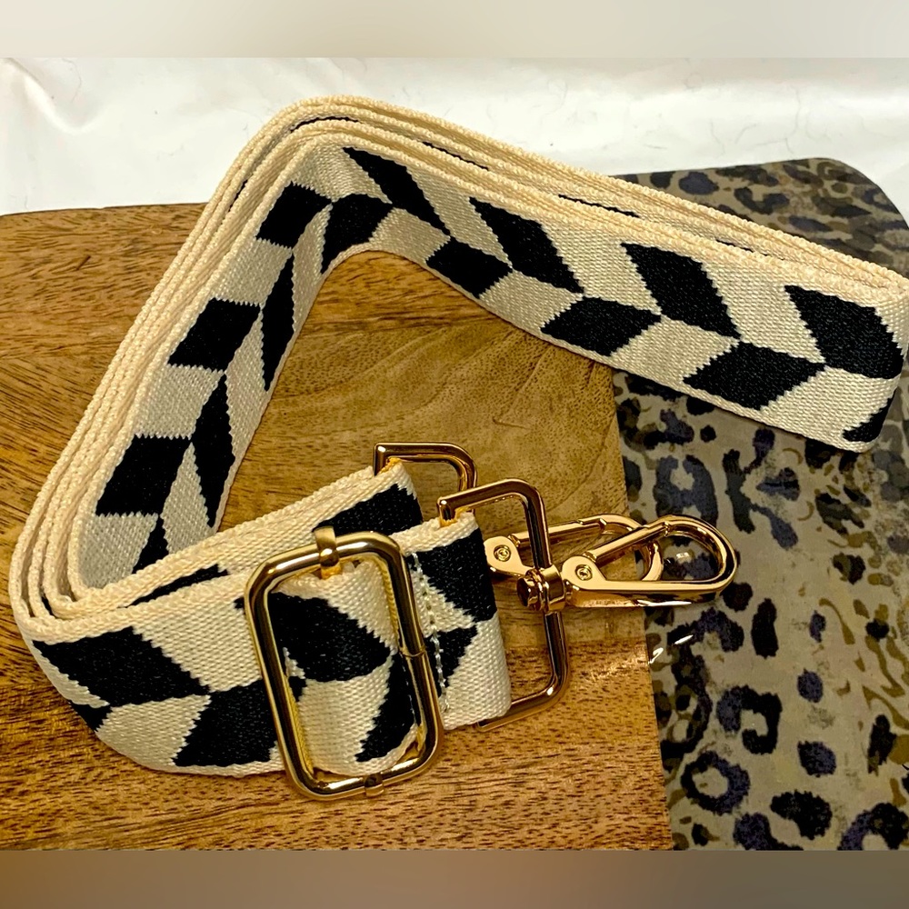 Nip, Geometric Design Adjustable Purse Strap. Eas… - image 4